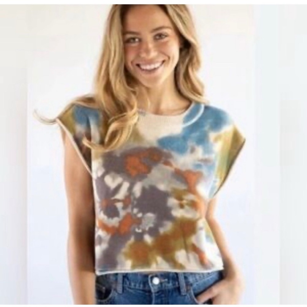 Natural Life Tie-Dye Sleeveless Cropped Sweater Top